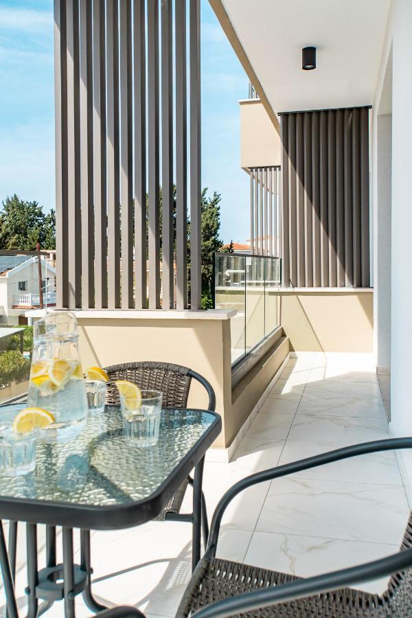 Adolina Apartments By Ezoria Villas Paphos Bagian luar foto